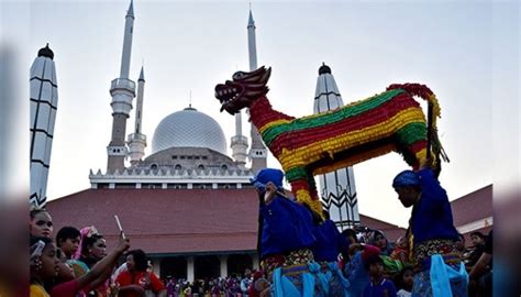 Sejarah Dugderan Menyambut Bulan Ramadhan Di Kota Semarang Berita