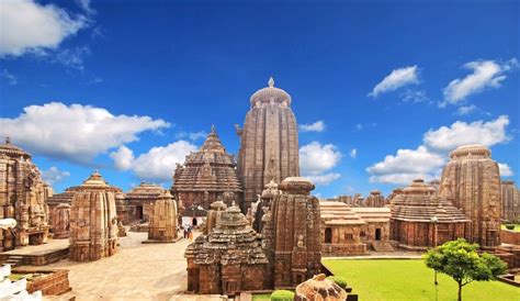 Lingaraja Temple, Bhubaneswar - Tripवाणी