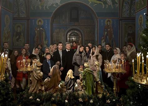 Президент поздравил украинцев с Рождеством - Korrespondent.net