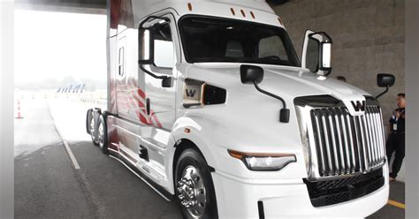 Western Star Showcases All New On Highway Truck Bulk Transporter