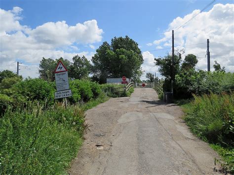 Waterbeach Burgess Road Level Crossing © John Sutton Geograph