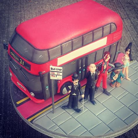 This Baker's Making Epic London-Themed Cakes | Londonist