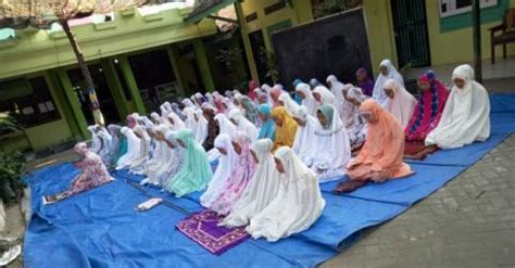 MTs Plus Bahrul Ulum Tambakberas Jaga Tradisi Pesantren