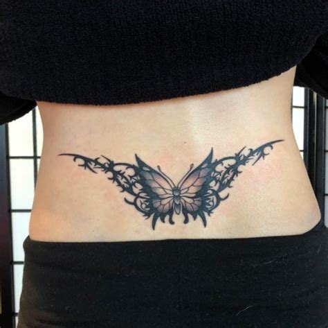 21 Sexy Lower Back Tattoo Ideas For Women The Xo Factor