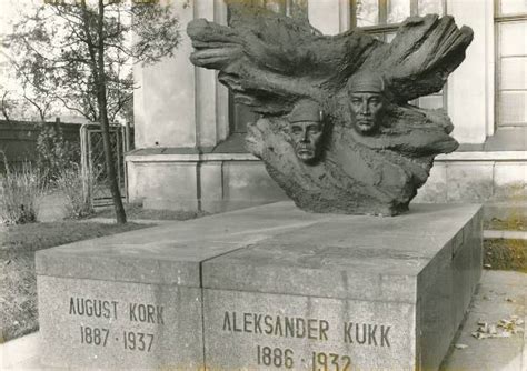 Tartu Linnavaade Monument Aleksander Kukk Ajapaik