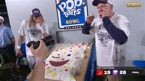 Pop-Tarts Bowl: College football fans mourn death of edible mascot