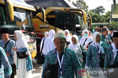 Info Haji Jamaah Embarkasi Banjarmasin Telah Diberangkatkan