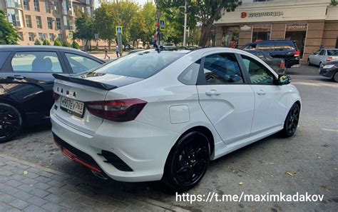 Это Lada Vesta Sportline. Живые фото снаружи и внутри