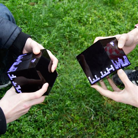 Linux Powered Programmable Cube Gets Touchy Feely