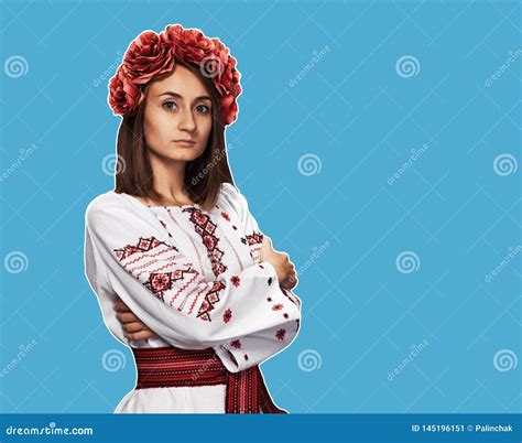 Jeune Fille Dans Le Costume National Ukrainien Image Stock Image Du