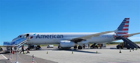 American Airlines Flight Attendants Calls Cops On Dad Falsely Report