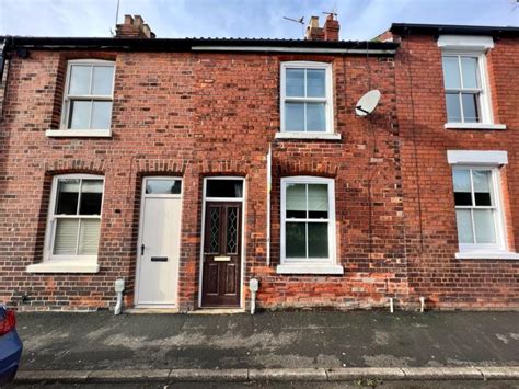 Sloe Lane Beverley Hu17 8nd 2 Bed Terraced House £725 Pcm £167 Pw