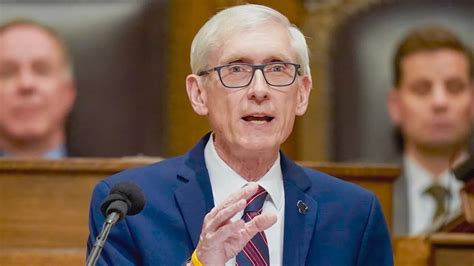 Le Gouverneur Du Wisconsin Evers Signe Une Clarification De L