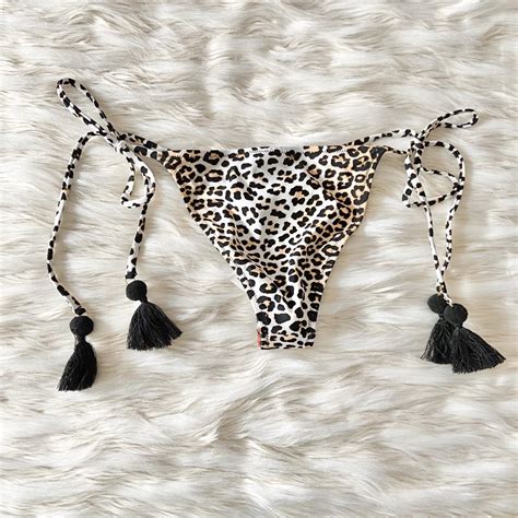 SEXY CHEETAH PRINT BIKINI BOTTOMS This MinkPink Depop