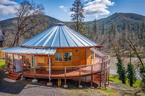 Exteriors - Smiling Woods Sequoia 41 Yurt