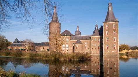 Kasteel Hoensbroek Bezienswaardigheden En Praktische Info