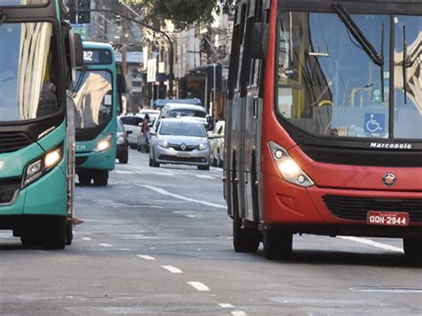 Linhas de nibus sofrem alteração no hor rio