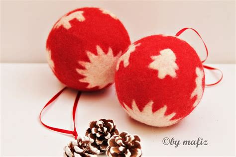 Weihnachtskugeln Rote Filz Kugeln Mit Weihnachtlichen Motiv Etsy De