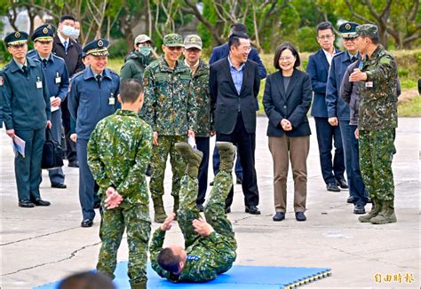 一年義務役新訓 總統視導比讚 政治 自由時報電子報