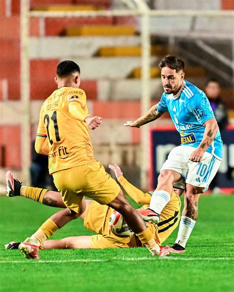 Cristal Fue Goleado Por Cusco Fc 4 1 Y Quedó Relegado Al Tercer Lugar