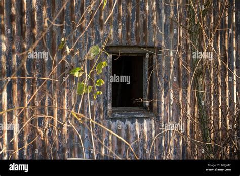 Iron Hut Hi Res Stock Photography And Images Alamy