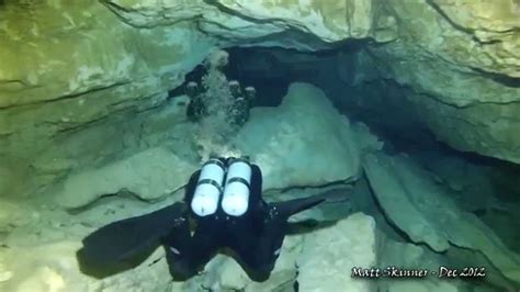 Cave Diving The Bunyip S Tunnel And Den In The Pines Cave Mount Gambier