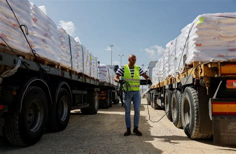 Kerem Shalom Crossing Reopens To Humanitarian Aid Deliveries The