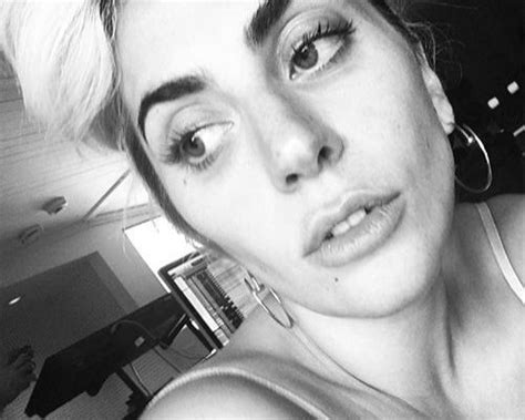 51 Stunning Lady Gaga No Makeup Photos - 2022 | Fabbon