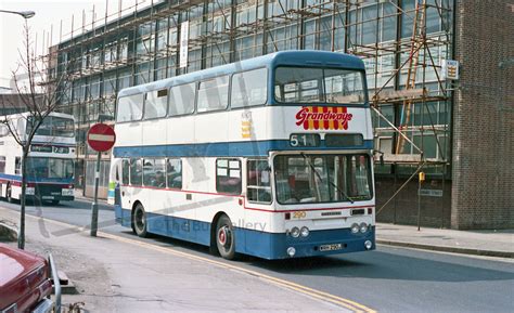 The Bus Gallery Kingston Upon Hull Hull Wrh J Hull Rp