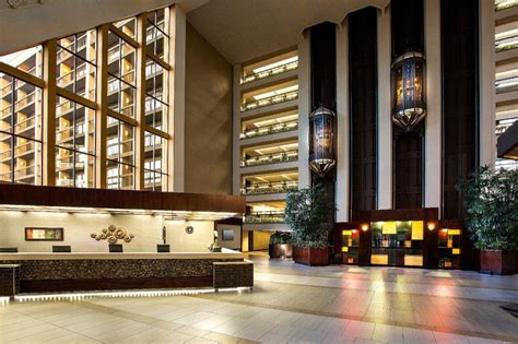 Hilton Bellevue Hotel Bellevue Wa 2021 Updated Prices Deals