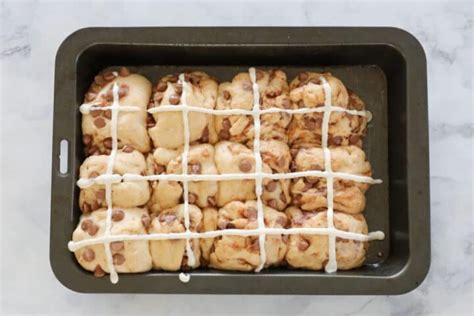 Chocolate Chip Hot Cross Buns Bake Play Smile