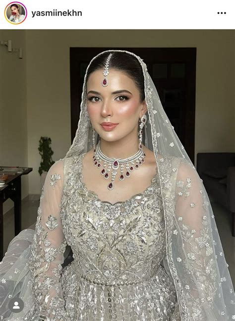 Pin By Anabia Hashmi On Pakistani Culture Pakistani Bridal Makeup Red