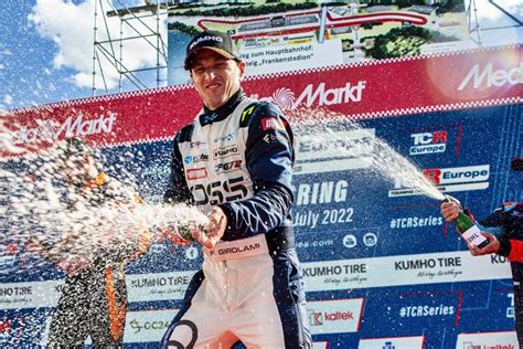 Franco Girolami estrenó el título del TCR Europeo a lo grande