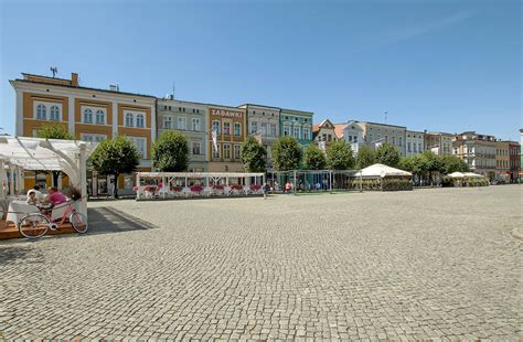 Pierzeja zachodnia pl Rynek Leszno zdjęcia