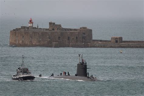 D Fense Le Rubis Le Plus Vieux Des Sous Marins Nucl Aires D Attaque