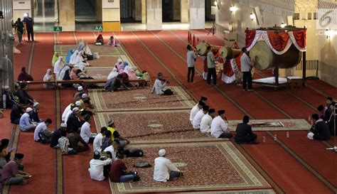 FOTO Suasana Malam Takbiran Di Masjid Istiqlal Jakarta Foto Liputan6