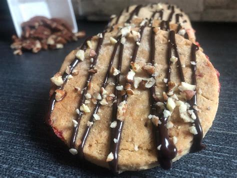 Alex Czajka 🇨🇦 On Instagram These Are Some Chocolate Pecan Cookies