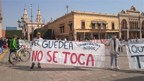 Protestan Comerciantes De Avenida Aranda Guedea Inconformes Con Permiso