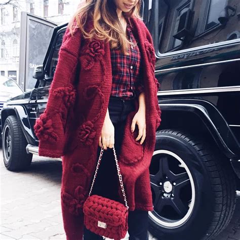Вязаный кардиган с Цветами | Fashion, Sweaters, Coach dinky crossbody