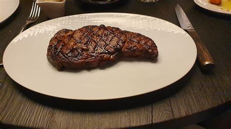 Dry-aged rib-eye-steak, medium-rare in perfection : r/FoodPorn