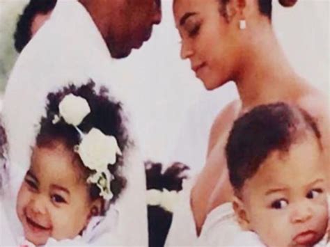 Beyonce Offers Up Rare Glimpse Of Twins Rumi And Sir Herald Sun