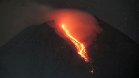 BPPTKG Gunung Merapi 110 Kali Luncurkan Guguran Lava Selama Sepekan