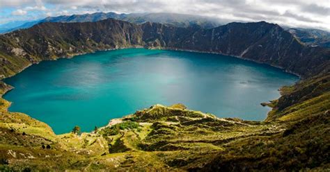 Artista Espa Ol Propone Usar Agua De Monta A Contra La Basura Espacial