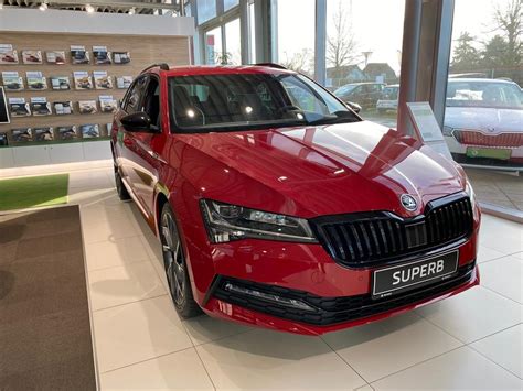 Skoda Superb Combi Sportline Tsi Ps Kw Dsg X