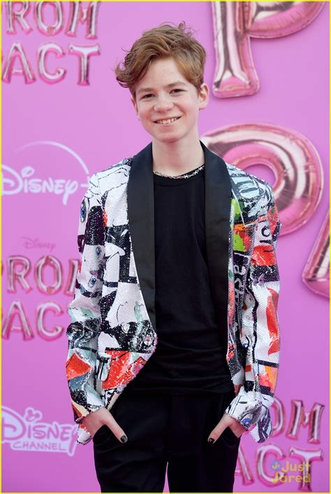 Full Sized Photo Of Disney Channel Stars Attend Prom Pact Premiere