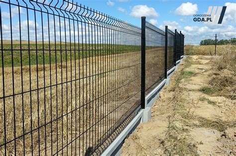 Słupy do ogrodzeń panelowych Skład ogrodzeń panelowych