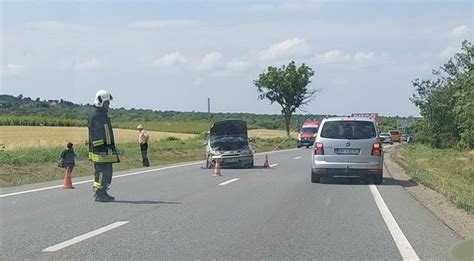 FOTOGALERIE Accident grav pe DN19 Oradea Satu Mare O mașină a ajuns