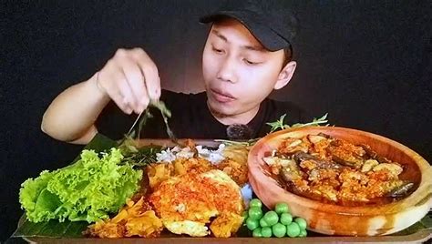 MUKBANG ASMR SAMBAL JENGKOL DAN TERONG BALADO Video Dailymotion