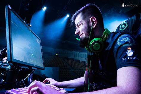 Virtus pro I Team Kinguin W Walce O Zwycięstwo W ESEA Global Challenge