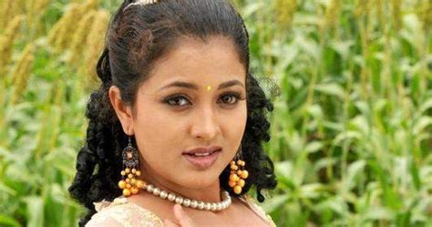 Tamil Actress Sri Devika Hot Photos In Yellow Dress Sex Pictures